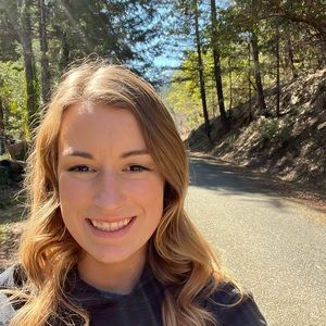 Meet your Posher, Amelia